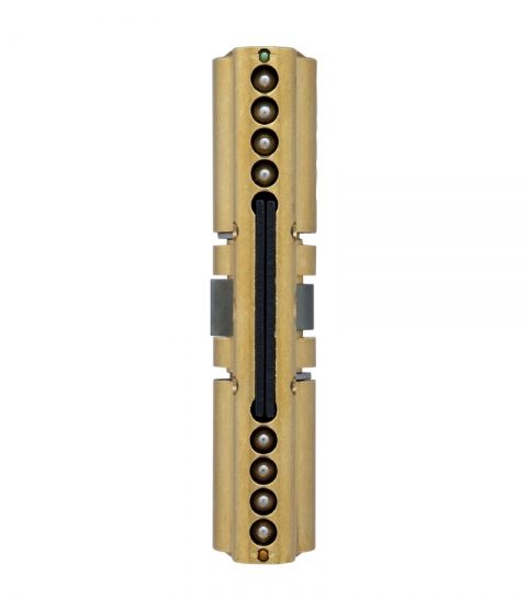 Циліндр Mul-t-lock Din_kk Xp Mtl400 90 Eb 45x45 Cam30 3key Dnd3d_purple_ins 4867 Box_s-фото-3 Фото 3 - Циліндр Mul-t-lock Din_kk Xp Mtl400 90 Eb 45x45 Cam30 3key Dnd3d_purple_ins 4867 Box_s.