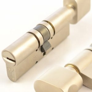 Фото 21 - Циліндр Mul-t-lock Din_kt Xp Mtl800 90 Nst 45x45t To_nst Cam30 3key Dnd_blue_ins_47mm 948b Box_m.