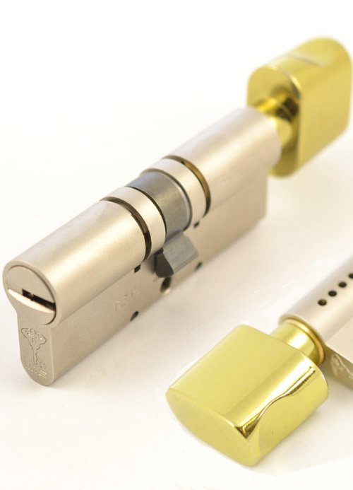 Циліндр Mul-t-lock Din_kt Xp Mtl800 70 Nst 35x35t To_sb Cam30 3key Dnd_blue_ins 948b Box_m-фото-1 Фото 1 - Циліндр Mul-t-lock Din_kt Xp Mtl800 70 Nst 35x35t To_sb Cam30 3key Dnd_blue_ins 948b Box_m.
